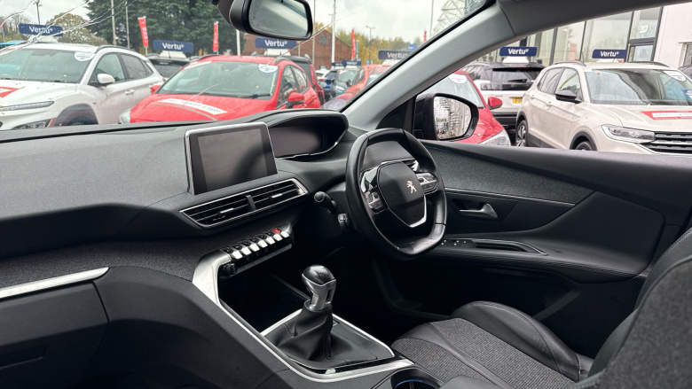 Peugeot 3008 1.2 PureTech Allure 5dr Petrol Estate